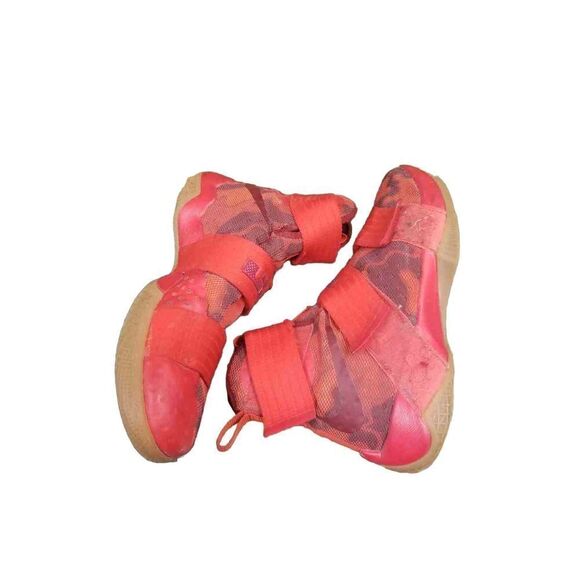 Rare colorways red camouflage nike lebron James soldier ten 9.5 - Picture 1 of 12